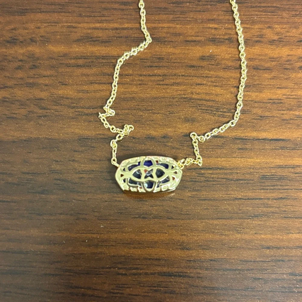 Kendra Scott Elisa Gold Pendant Necklace - Picture 3 of 3